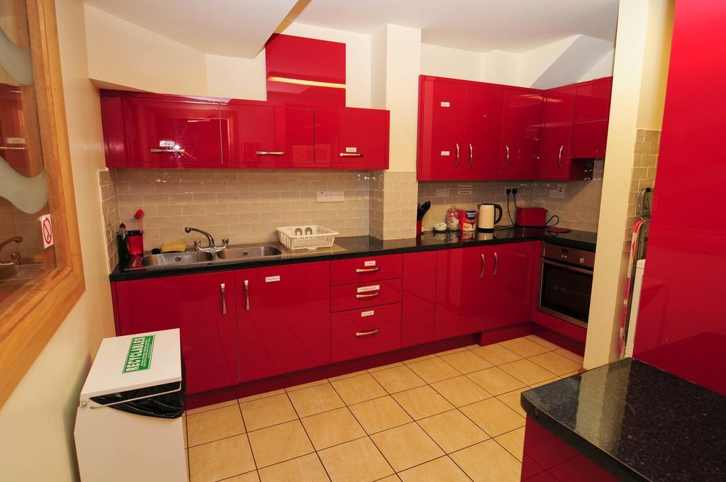 Savoy Hostel Galway City Centre Экстерьер фото
